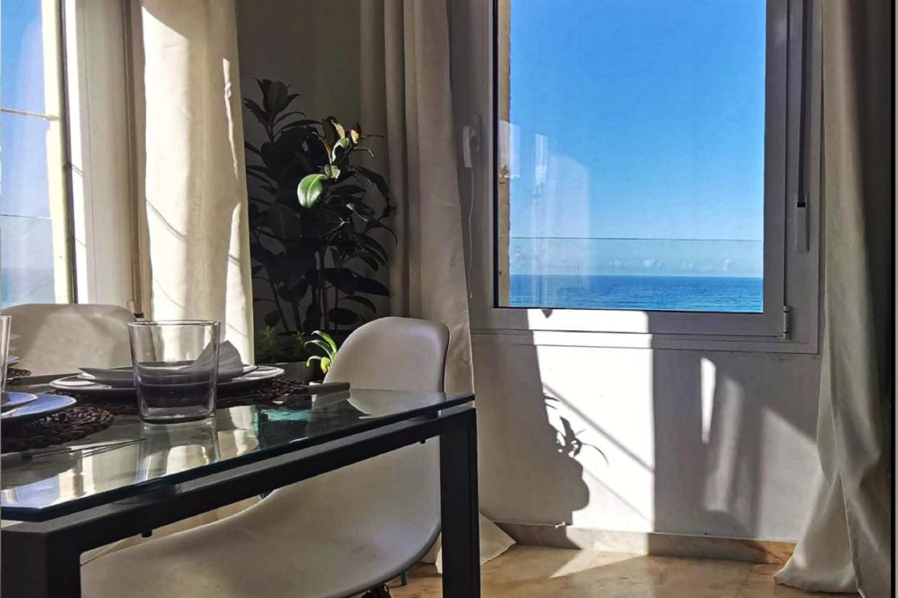 Romantica Vista Al Paseo Maritimo De Cadiz Dış mekan fotoğraf