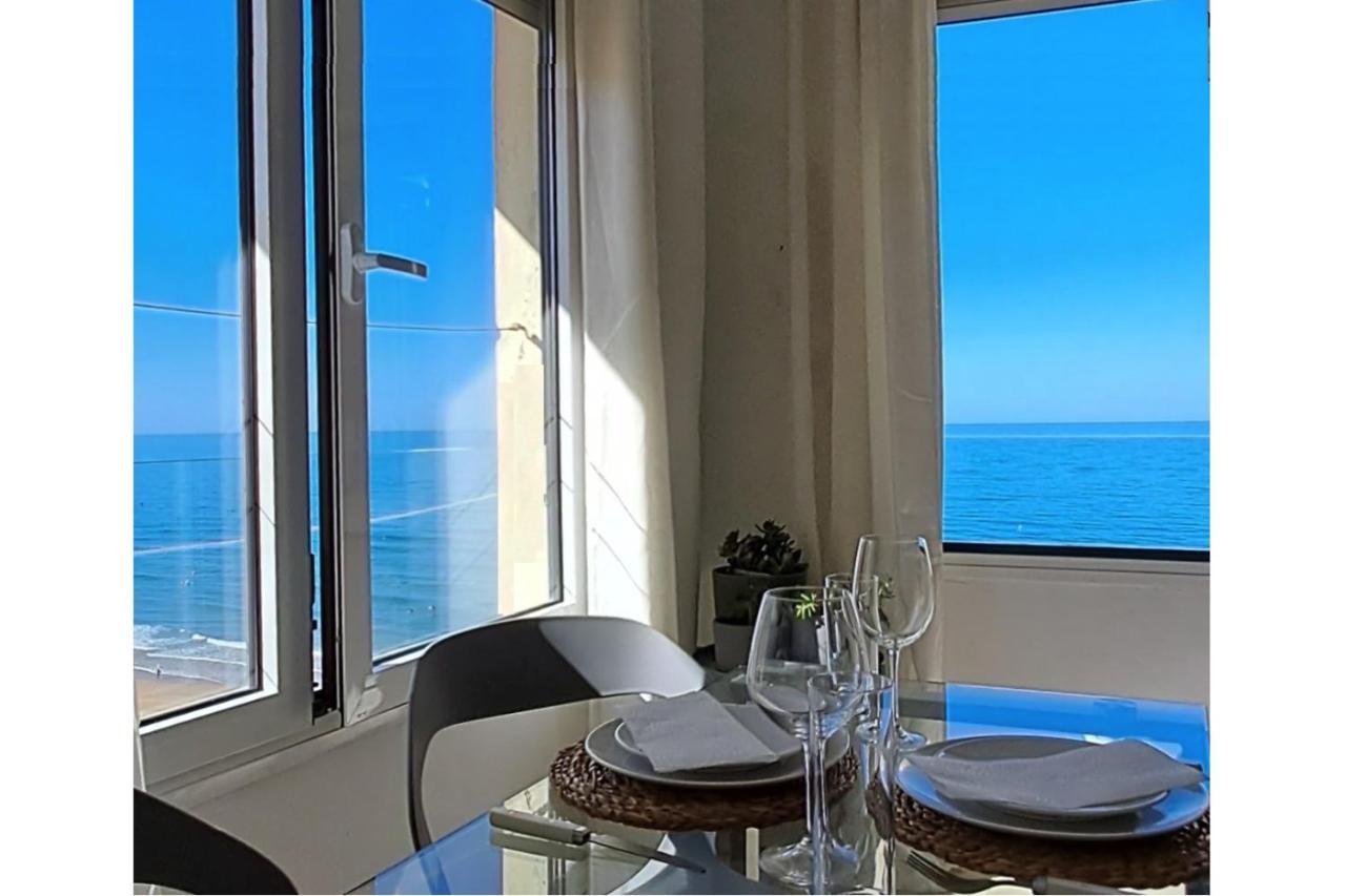 Romantica Vista Al Paseo Maritimo De Cadiz Dış mekan fotoğraf